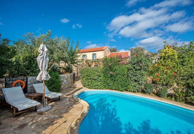 Villa in Stylos - Villa Vigla Villa in Stylos - Villa Vigla