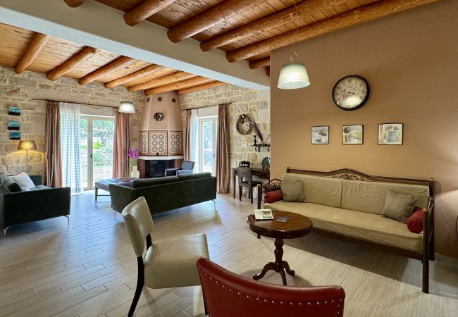 Villa in Vrises - Villa Olivia Villa in Vrises - Villa Olivia