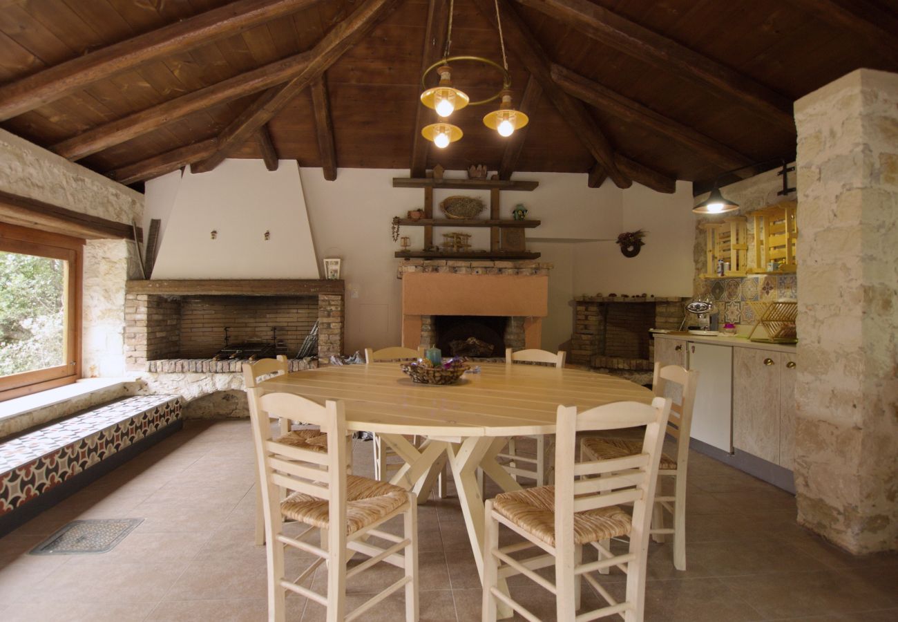 Villa in Armeni - Villa Amvrosia