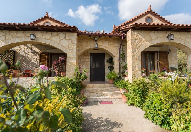 Villa in Armeni - Villa Toula Villa in Armeni - Villa Toula