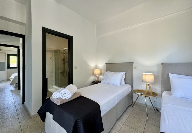 Villa in Almyrida - Villa Nynemia Villa in Almyrida - Villa Nynemia