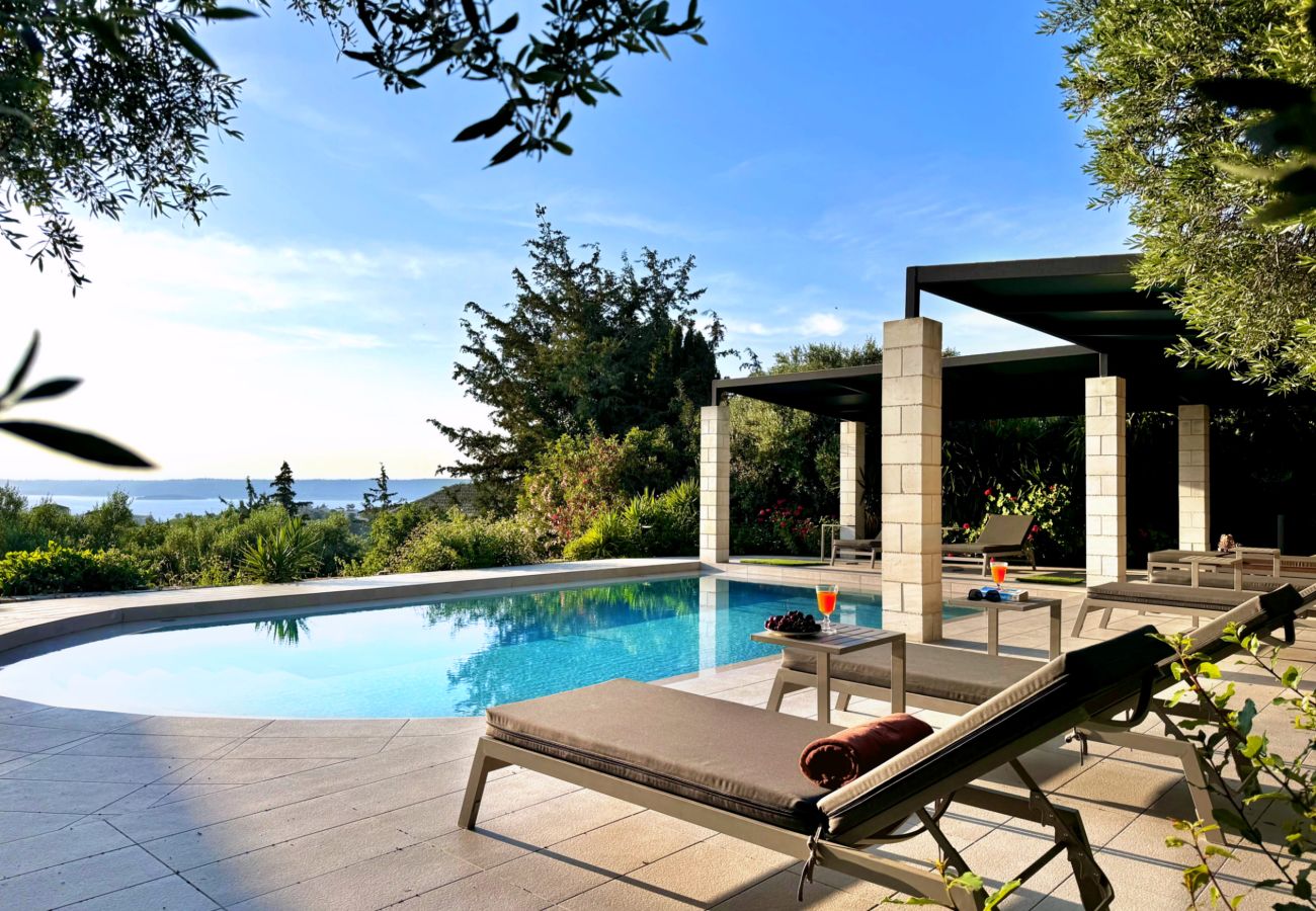 Villa in Almyrida - Villa Nynemia