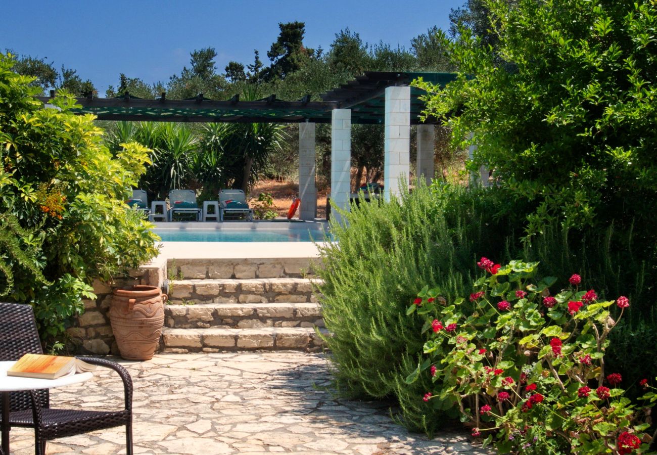Villa in Almyrida - Villa Nynemia