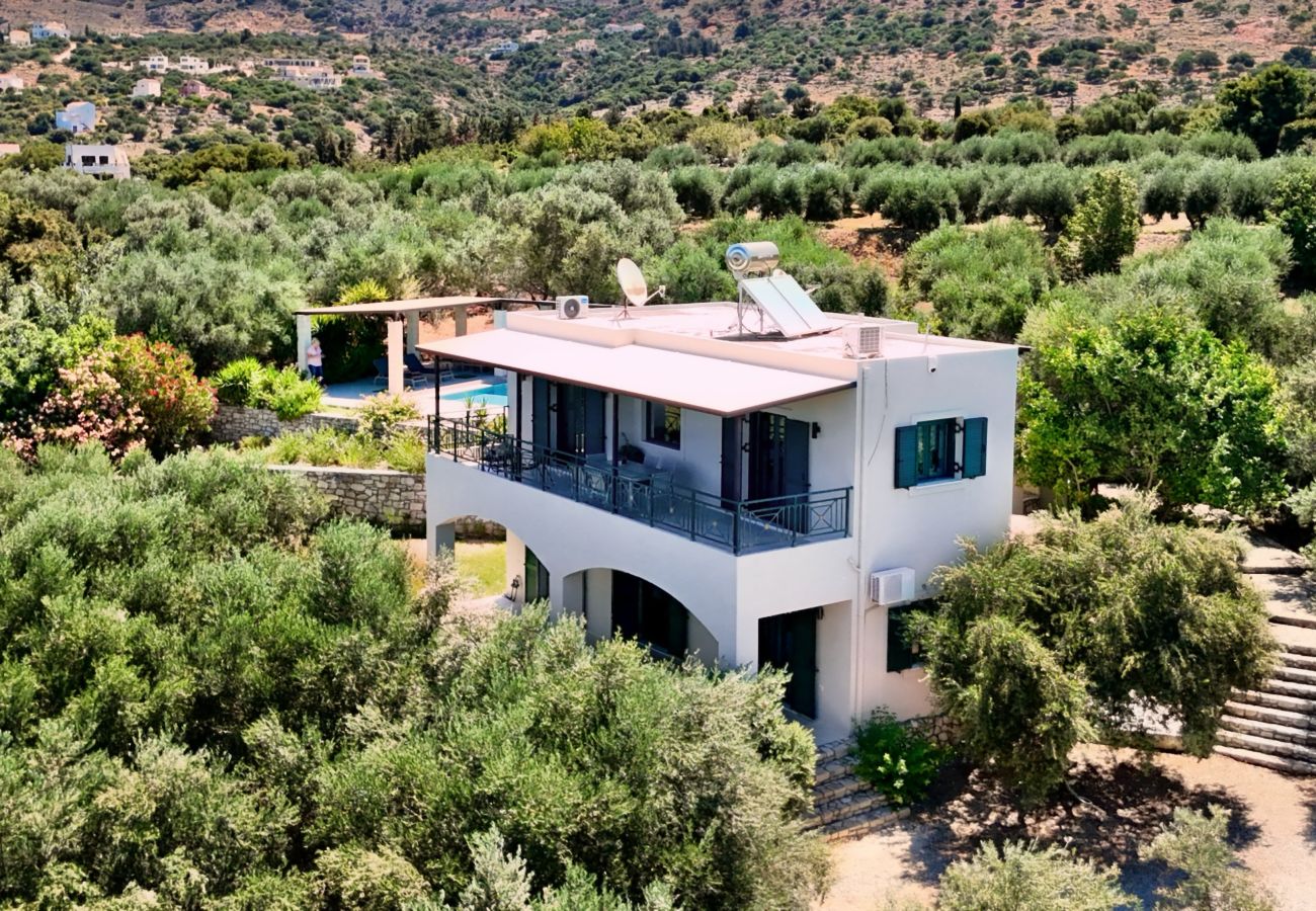 Villa in Almyrida - Villa Nynemia