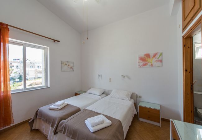 Ferienwohnung in Stalos - Rouladina Apt 5 Ferienwohnung in Stalos - Rouladina Apt 5