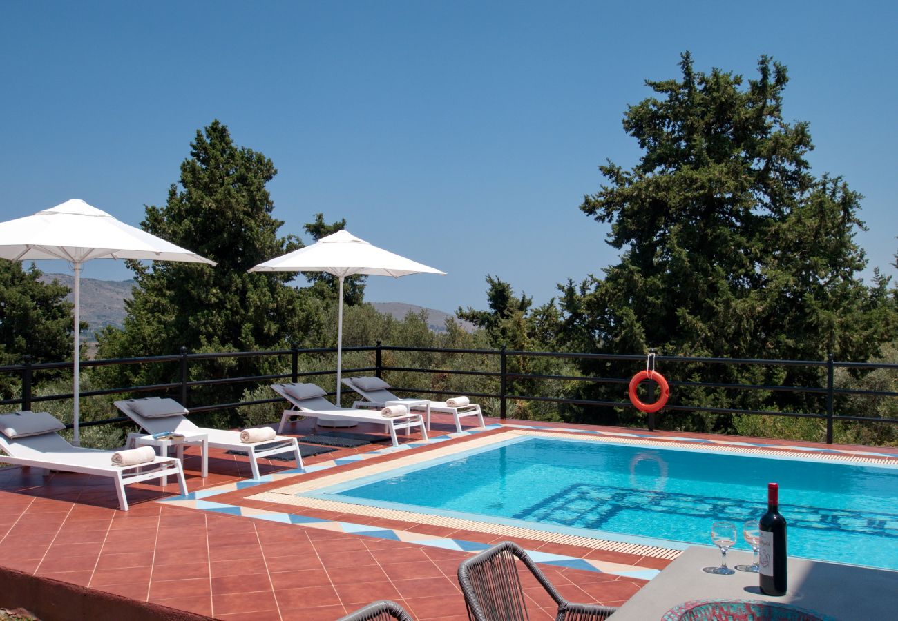 Villa in Vrises - Villa Artemis