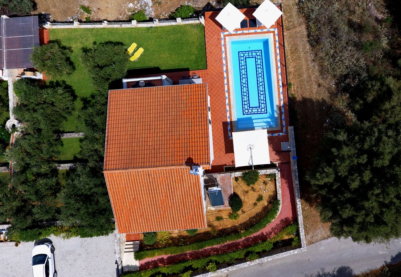 Villa in Vrises - Villa Artemis