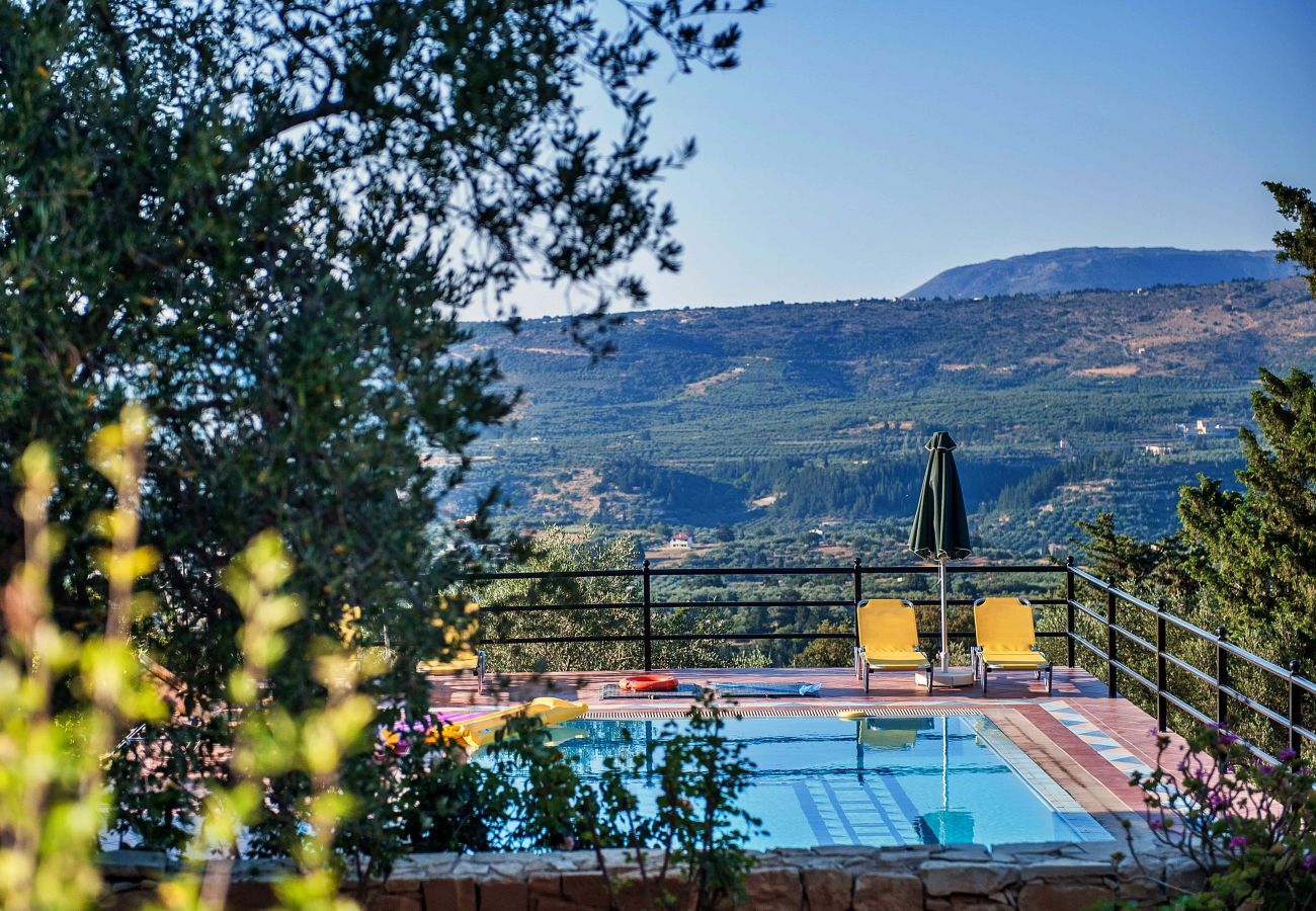 Villa in Vrises - Villa Artemis