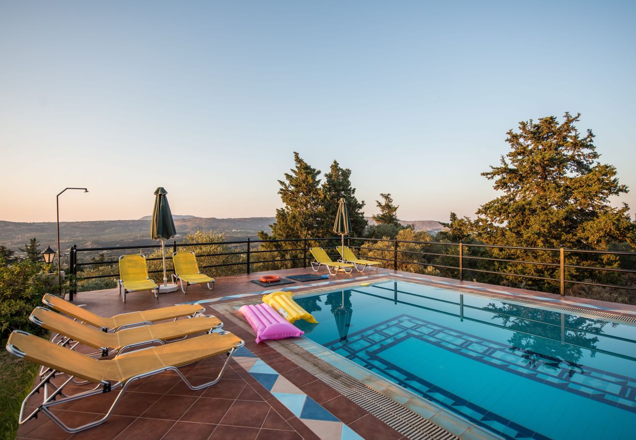Villa in Vrises - Villa Artemis