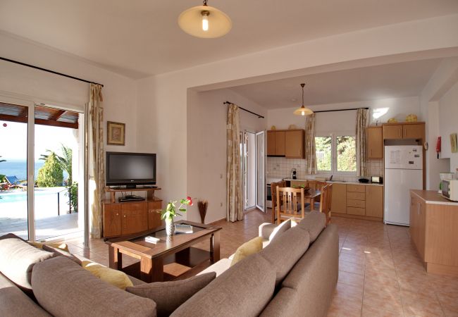 Villa in Spartia - Villa Kephalos Villa in Spartia - Villa Kephalos