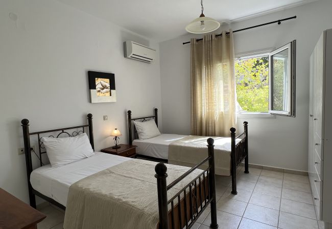 Villa in Spartia - Villa Kephalos Villa in Spartia - Villa Kephalos