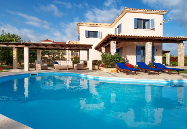 Villa in Spartia - Villa Anemos Villa in Spartia - Villa Anemos