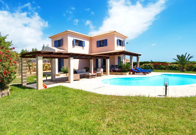 Villa in Spartia - Villa Anemos Villa in Spartia - Villa Anemos