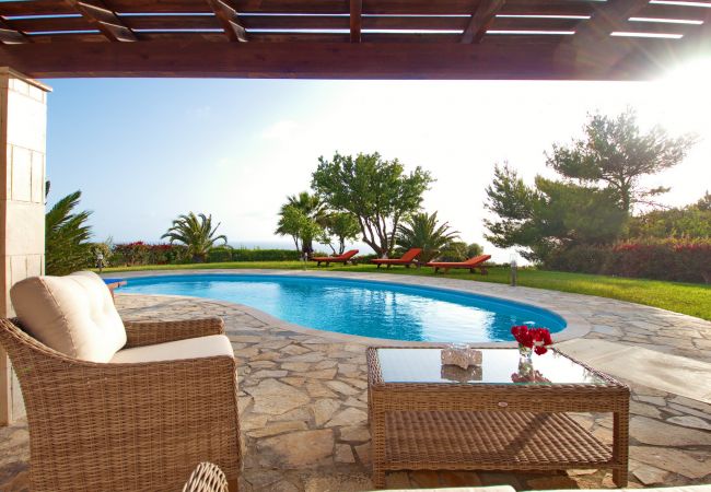 Villa in Spartia - Villa Anemos Villa in Spartia - Villa Anemos