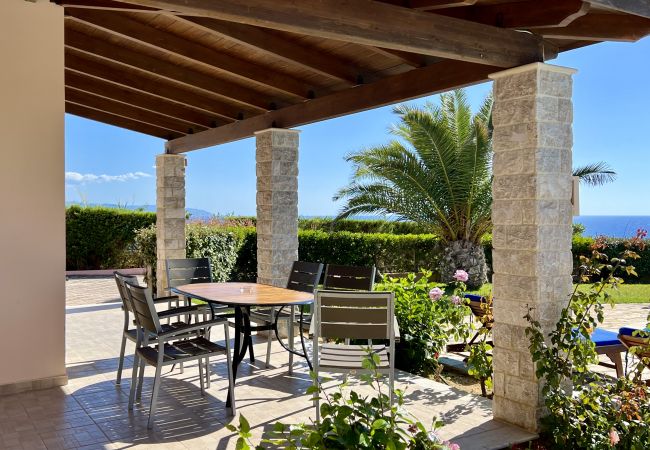 Villa in Spartia - Villa Anemos Villa in Spartia - Villa Anemos