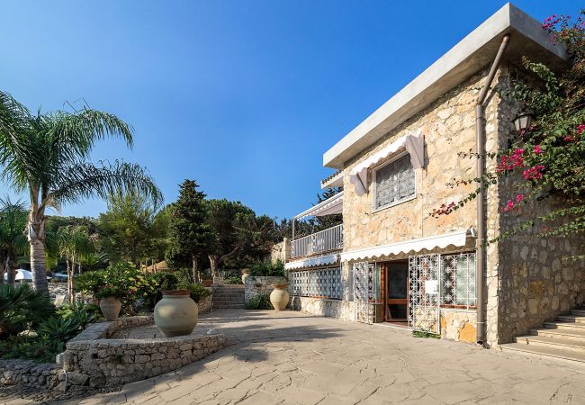 Villa in Syracuse - Villa Maddalena Villa in Syracuse - Villa Maddalena