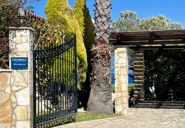 Villa in Spartia - Villa Neptune Villa in Spartia - Villa Neptune