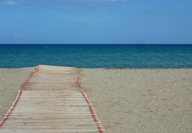 Villa in Megala Chorafia - Villa Nikos Villa in Megala Chorafia - Villa Nikos