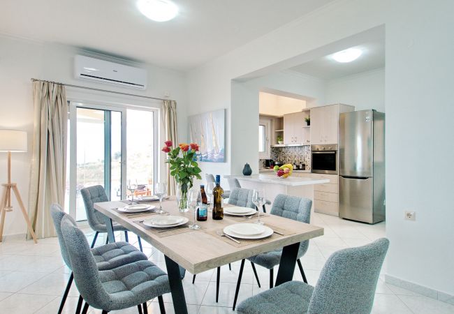 Villa in Megala Chorafia - Villa Nikos Villa in Megala Chorafia - Villa Nikos