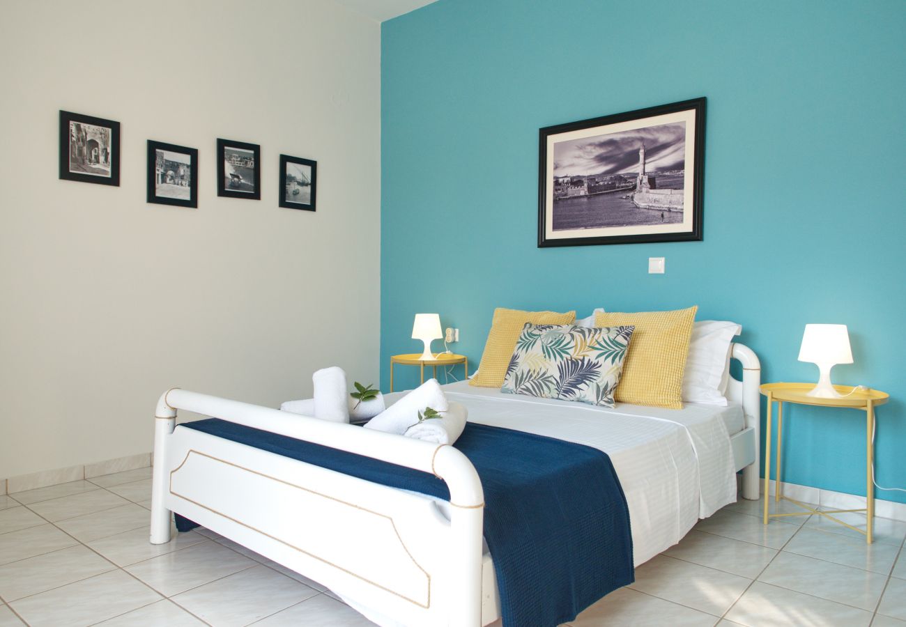 Apostolis Beach House, bedroom