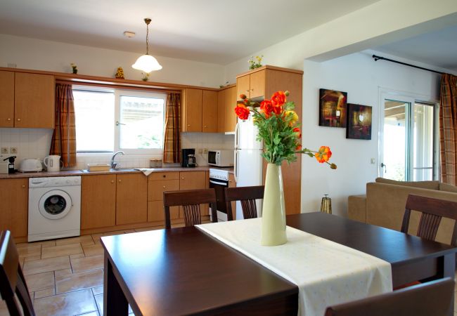 Villa in Spartia - Villa Hephaestus Villa in Spartia - Villa Hephaestus