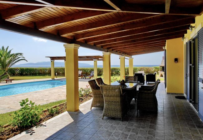 Villa in Spartia - Villa Hephaestus Villa in Spartia - Villa Hephaestus