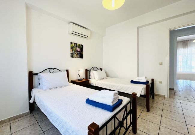 Villa in Spartia - Villa Hephaestus Villa in Spartia - Villa Hephaestus