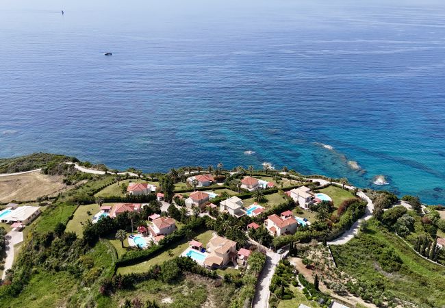 Villa in Spartia - Villa Hephaestus Villa in Spartia - Villa Hephaestus