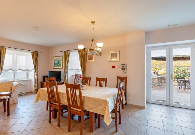 Villa in Sumartin - Villa Mir Vami Villa in Sumartin - Villa Mir Vami