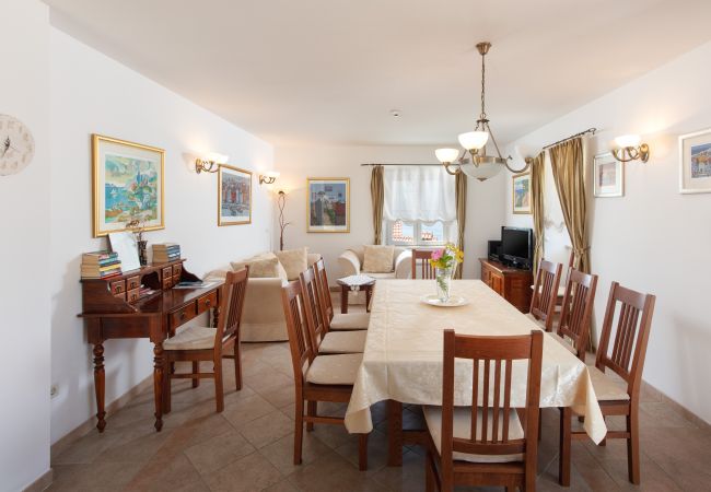 Villa in Sumartin - Villa Mir Vami Villa in Sumartin - Villa Mir Vami