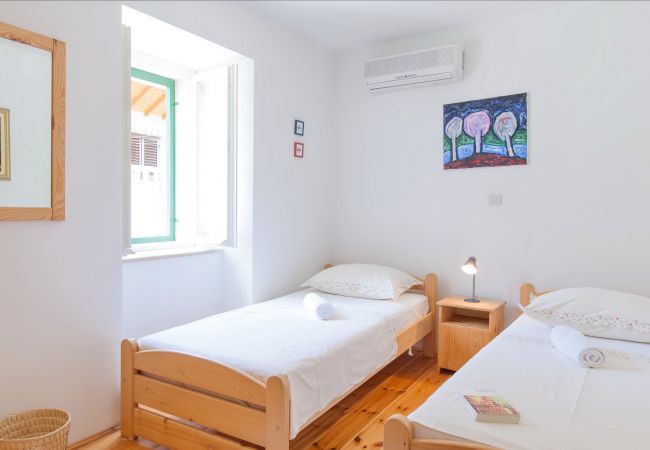 Villa in Sumartin - Villa Bonaca Villa in Sumartin - Villa Bonaca