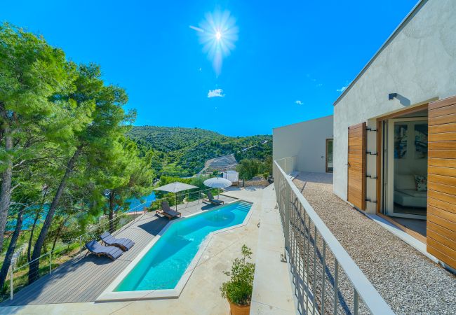 Villa in Bobovišca - Villa Pine Heaven Villa in Bobovišca - Villa Pine Heaven