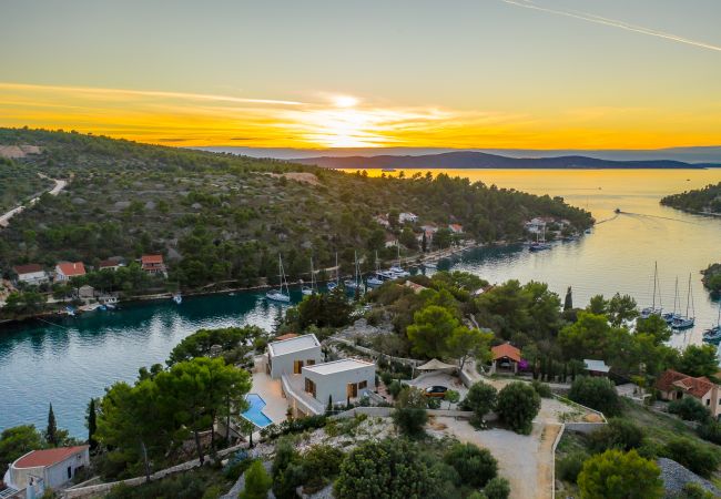 Villa in Bobovišca - Villa Pine Heaven Villa in Bobovišca - Villa Pine Heaven