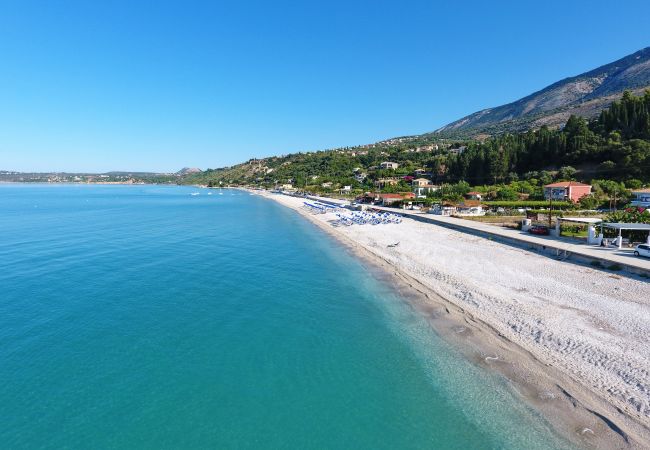 Villa in Lourdas - Villa Marianna Villa in Lourdas - Villa Marianna