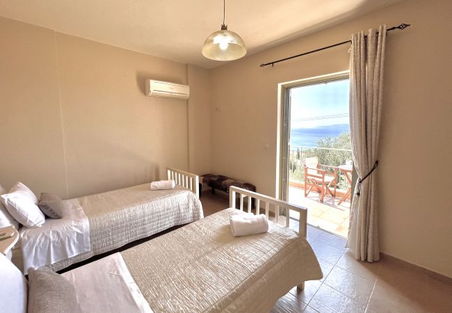 Villa in Lourdas - Villa Marianna Villa in Lourdas - Villa Marianna