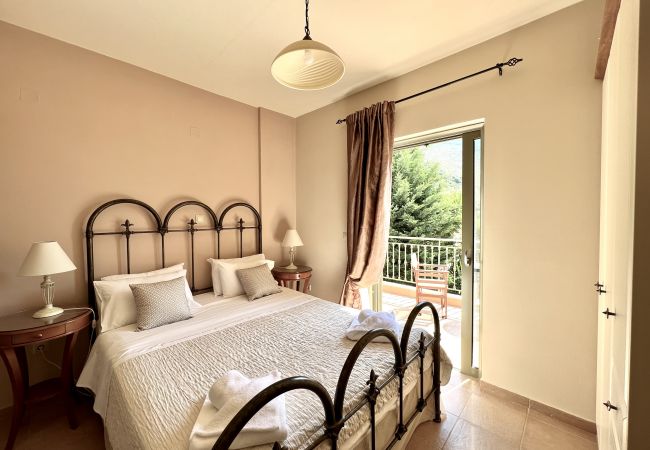 Villa in Lourdas - Villa Marianna Villa in Lourdas - Villa Marianna
