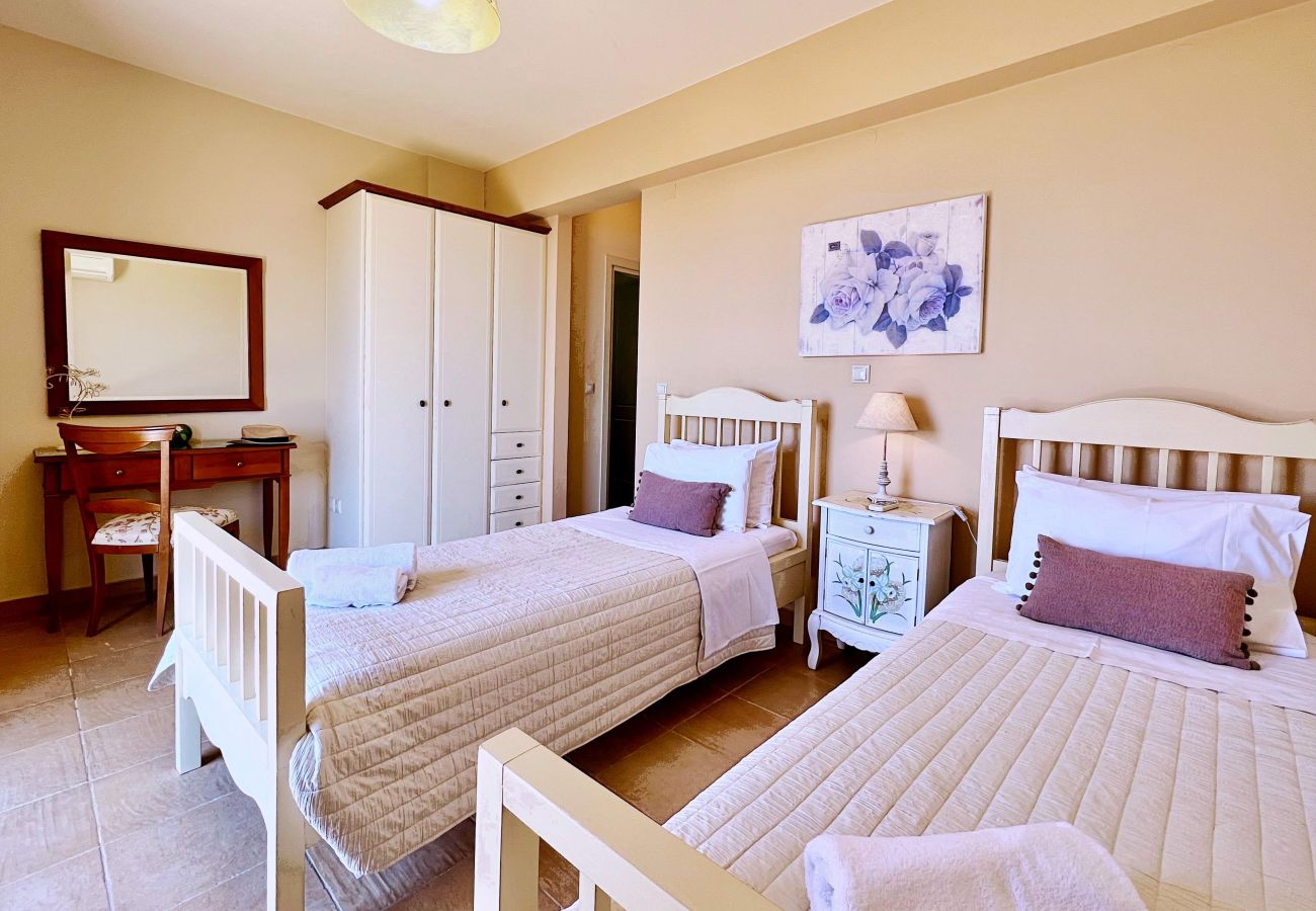 Villa in Lourdas - Villa Marianna