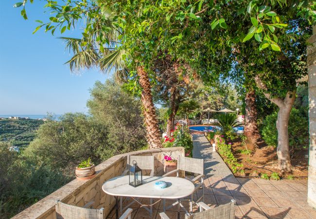 Villa in Stalos - Villa Clio Villa in Stalos - Villa Clio