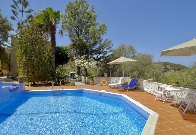 Villa in Stalos - Villa Clio Villa in Stalos - Villa Clio