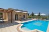Villa in Vrises - Villa Olivia Villa in Vrises - Villa Olivia