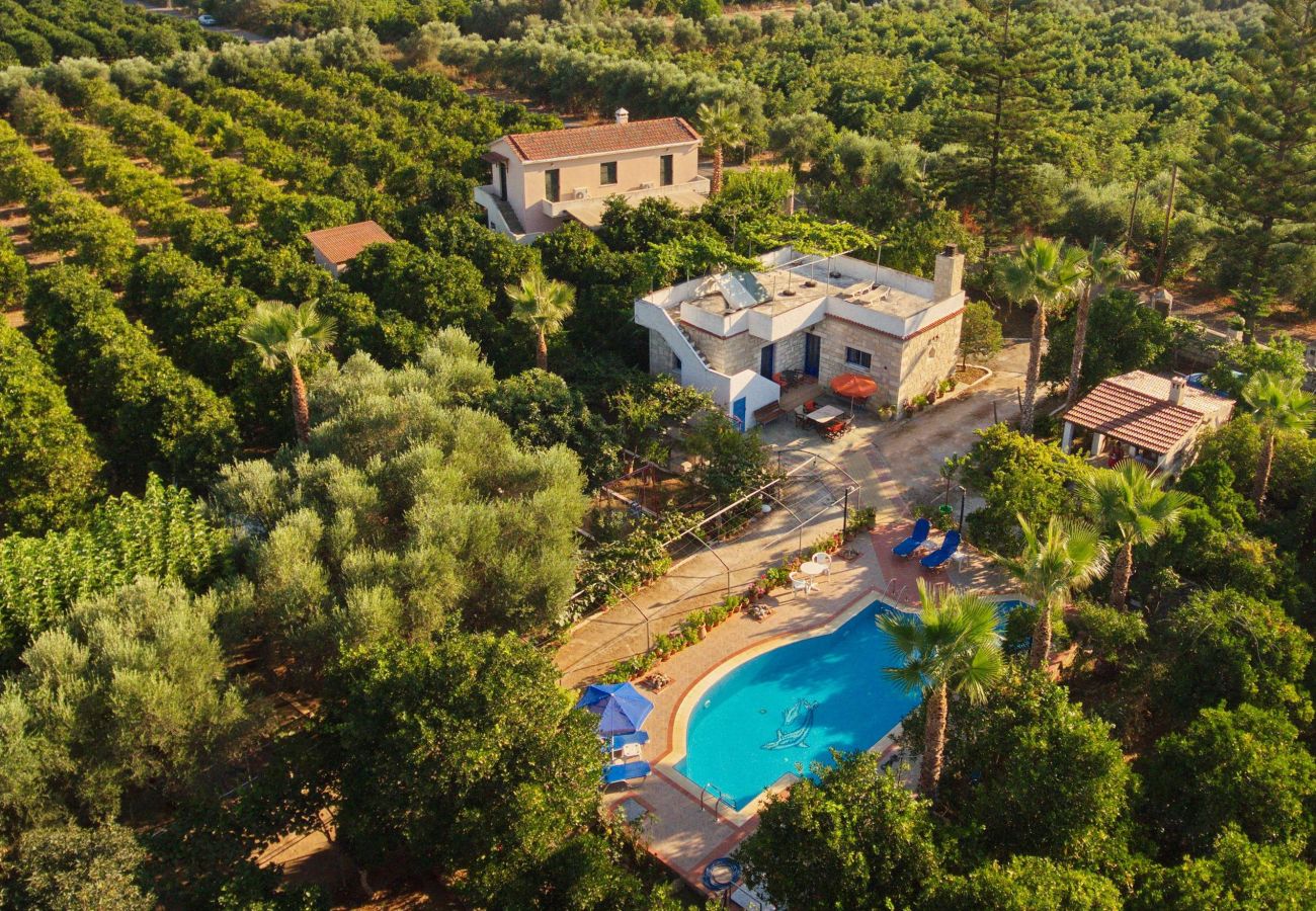 Villa in Varipetro - Maros Spitaki