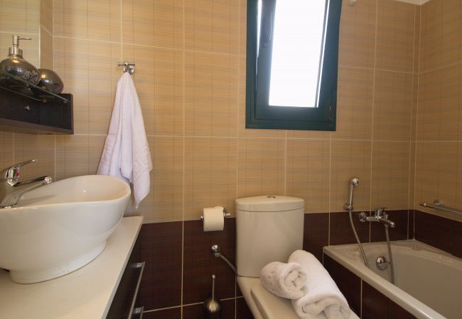 Villa in Karavados - Villa Yianna Villa in Karavados - Villa Yianna