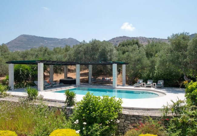 Villa in Almyrida - Villa Nynemia Villa in Almyrida - Villa Nynemia