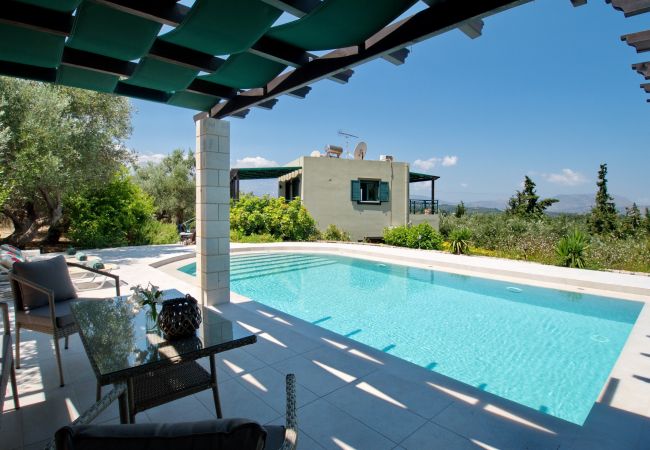 Villa in Almyrida - Villa Nynemia Villa in Almyrida - Villa Nynemia