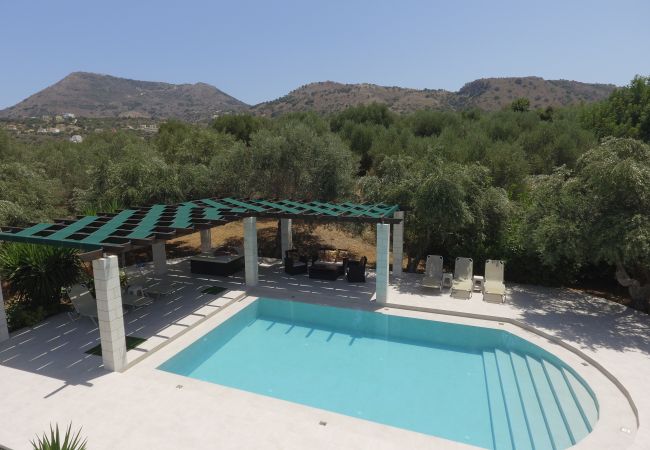 Villa in Almyrida - Villa Nynemia Villa in Almyrida - Villa Nynemia