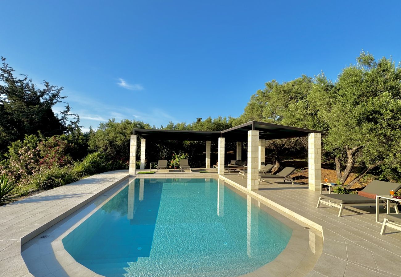 Villa in Almyrida - Villa Nynemia