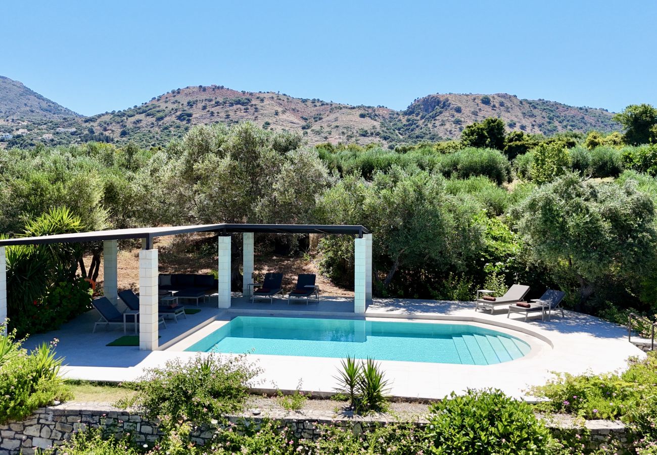 Villa in Almyrida - Villa Nynemia