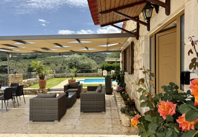 Villa/Dettached house in Stylos - Villa Vangelis