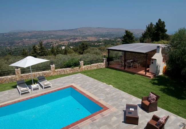 Villa in Vrises - Villa Avra Villa in Vrises - Villa Avra