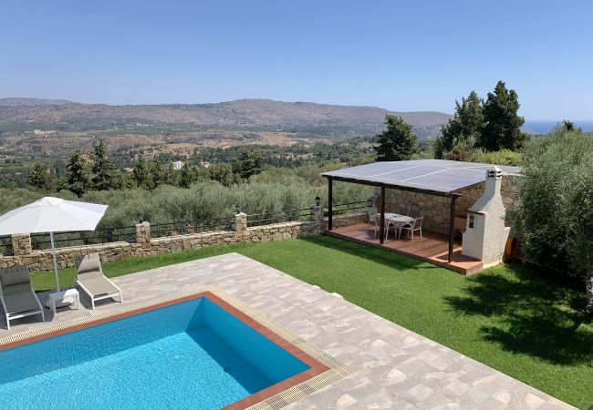 Villa in Vrises - Villa Avra Villa in Vrises - Villa Avra